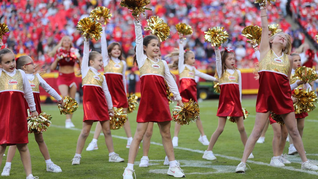 Such a fun experience for these Jr Chiefs Cheerleaders! #chiefs #chief