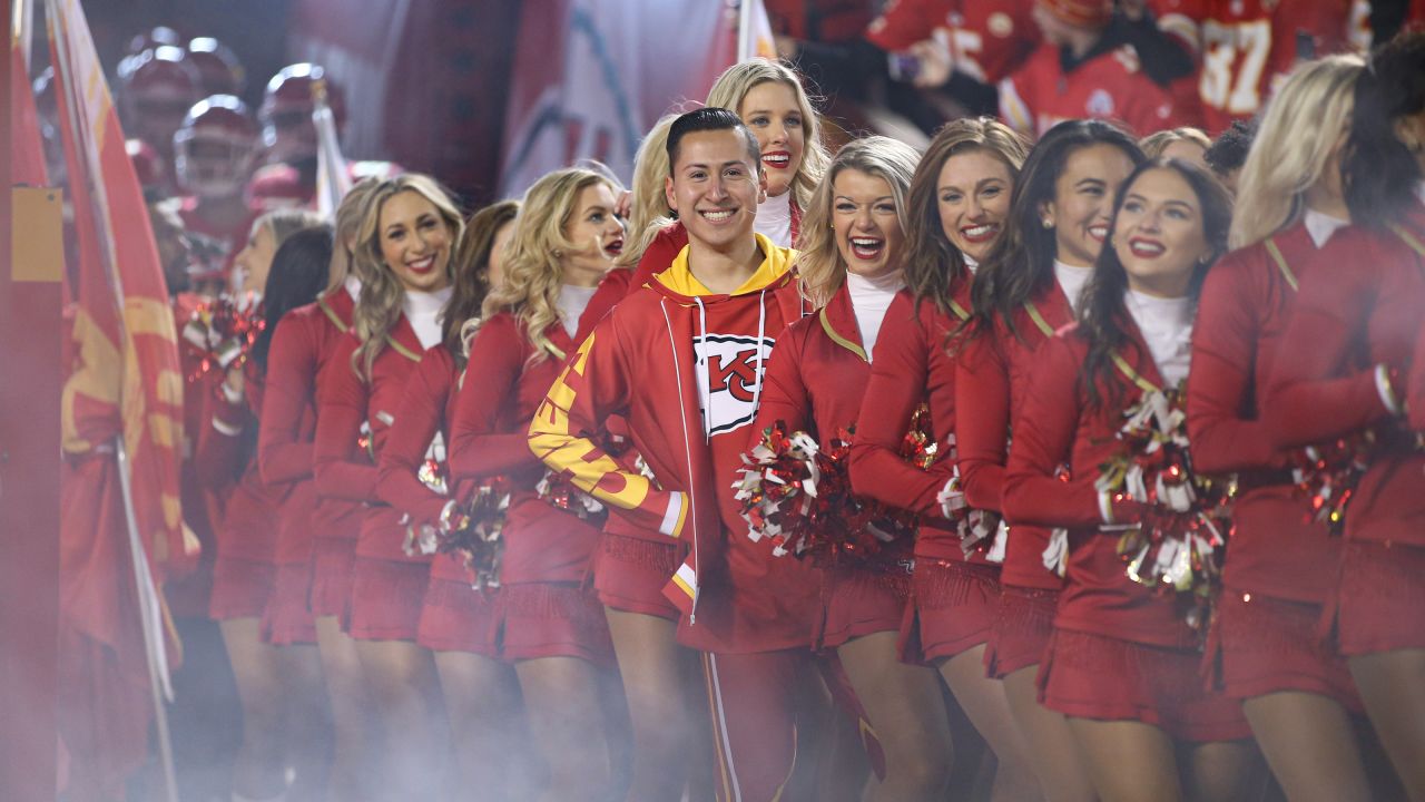 Kansas City Chiefs Cheerleaders Photos from Week 13 – Ultimate