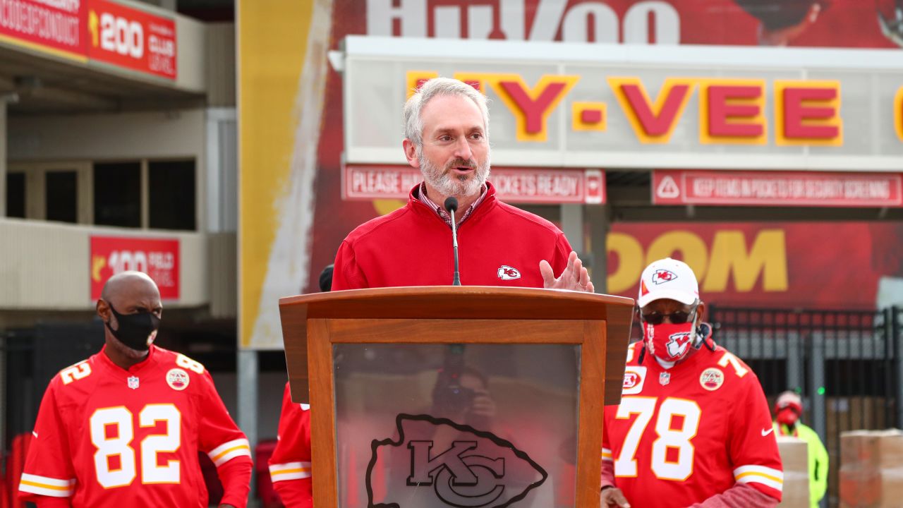 2018 Chiefs Kingdom Food Drive Brings Five-Year Total to More Than 1.4  Million Meals Donated