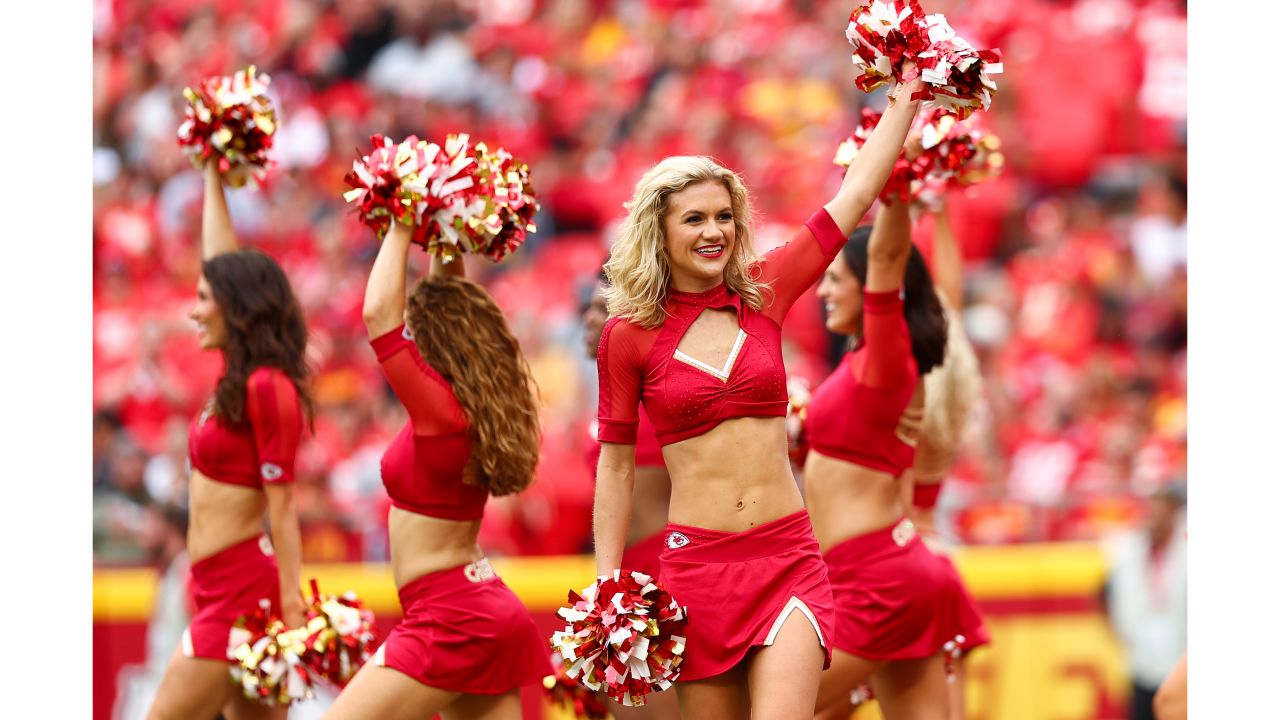 Kansas City Chiefs Cheerleaders Photos from Week 3 – Ultimate Cheerleaders