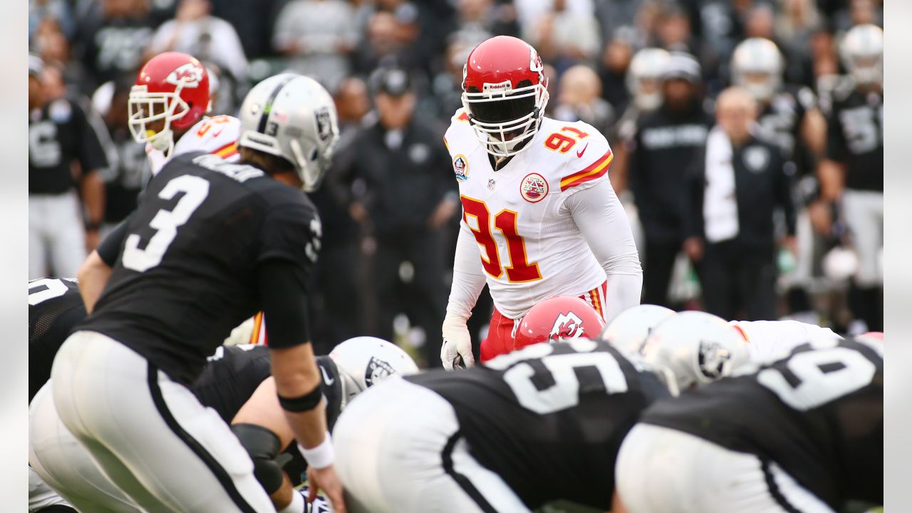 Photo Gallery: Tamba Hali Highlights  Kansas city chiefs, Photo galleries,  Football helmets