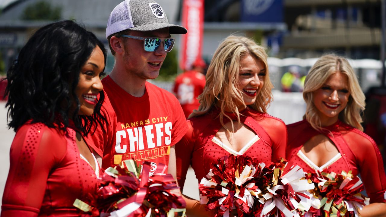 Photos: Chiefs Cheerleaders from Pre Season Week 2 vs. The