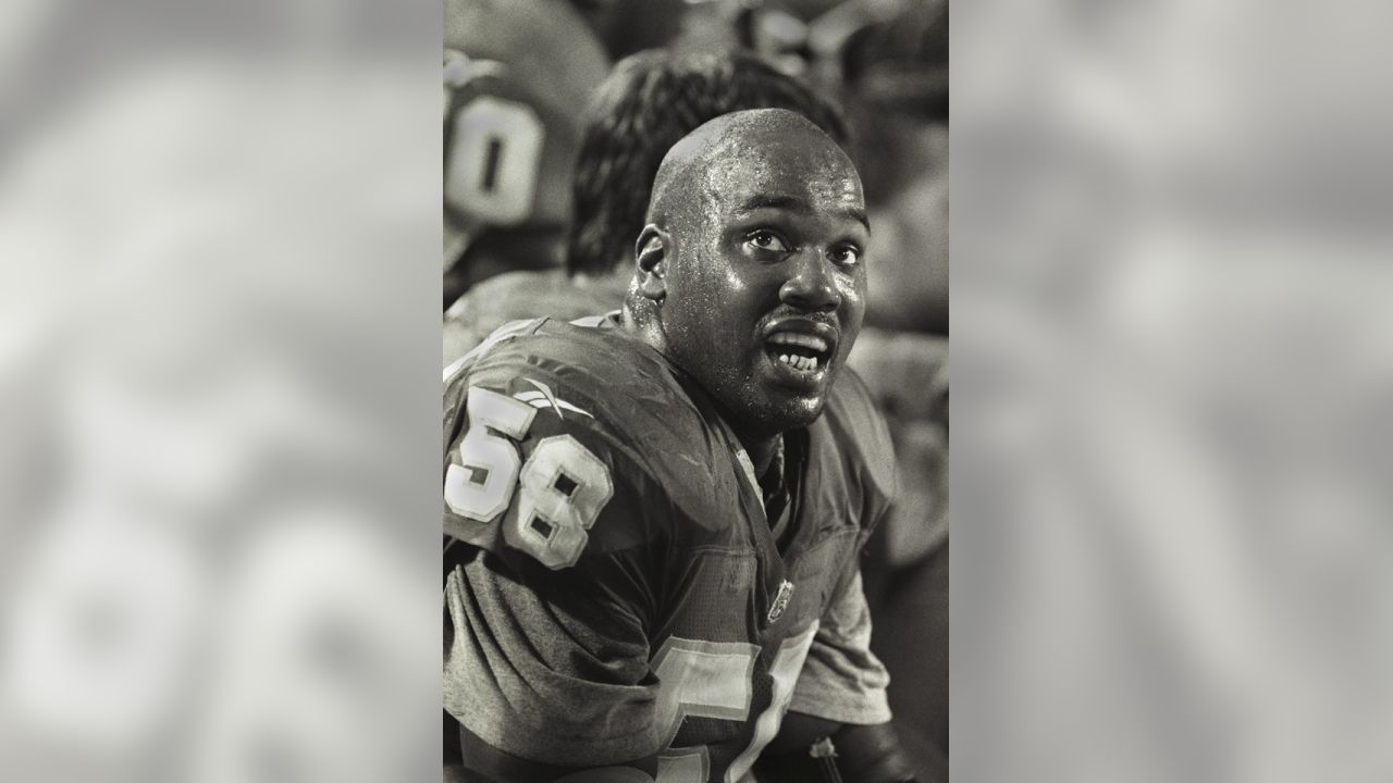 Rival Report 2/9: Remembering Derrick Thomas 16 years after death - Silver  And Black Pride