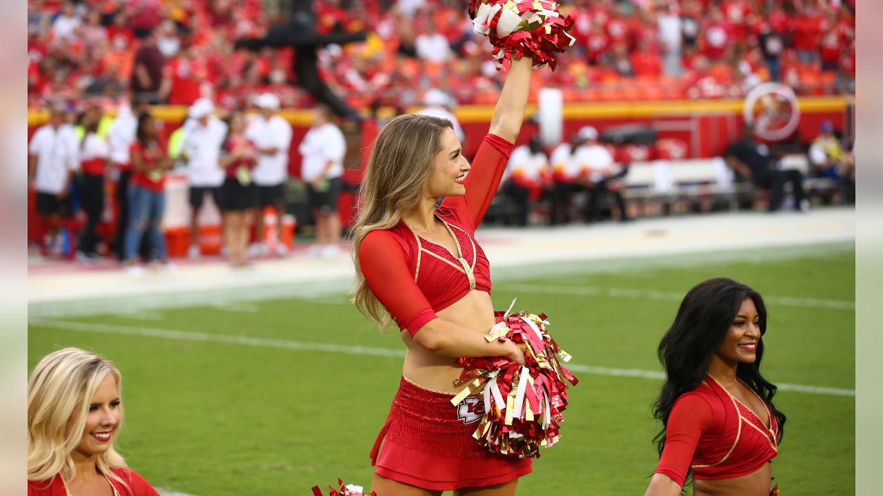 Photo Gallery: Cheerleaders Perform Vs. 49ers