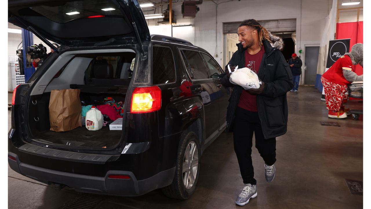 Photos: Justin Reid Helps Families In The Community