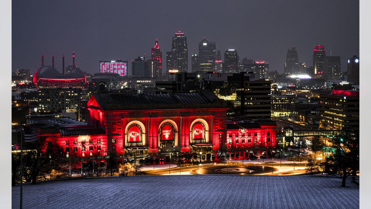 Chiefs Kingdom lights up Union Station: Downloadable pictures - FOX4