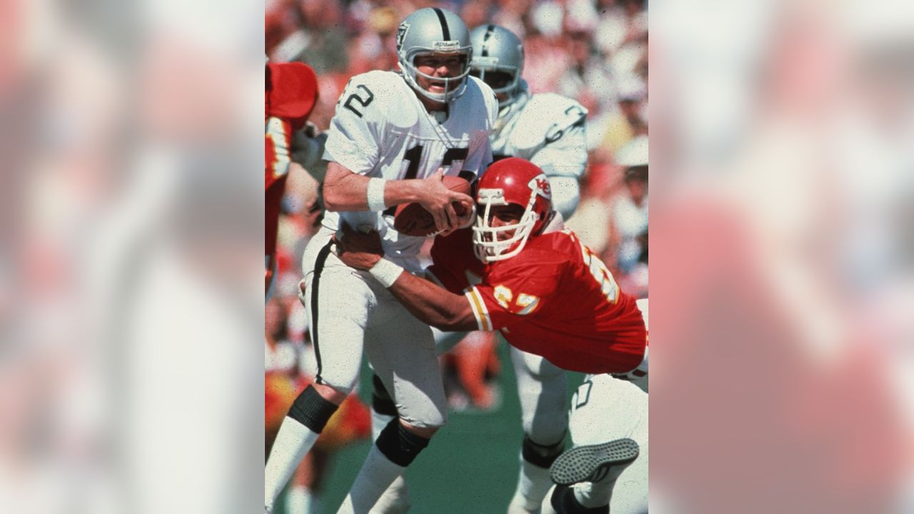 Photo Gallery: Chiefs vs. Raiders 80s