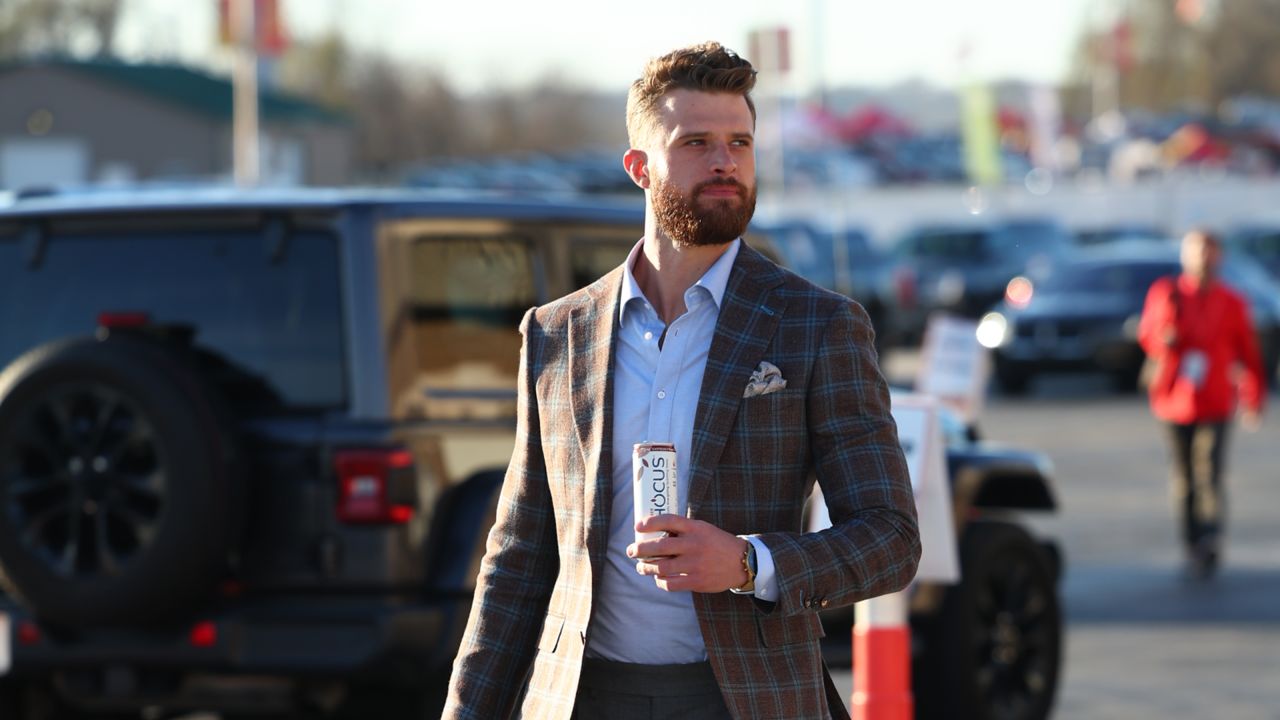 Photos: Chiefs Player Arrivals from Week 6