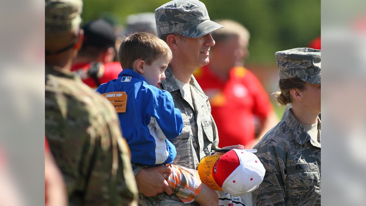 DVIDS - Images - Kansas City Chiefs host military appreciation day