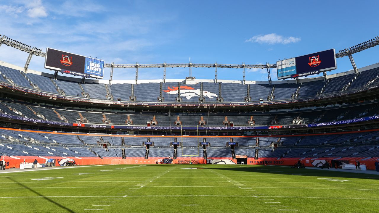 Field Pass: Chiefs vs Broncos, We're live on the field at Mile High,  bringing you pregame coverage as players warm up for #KCvsDEN at 7:15 CST  on ESPN.