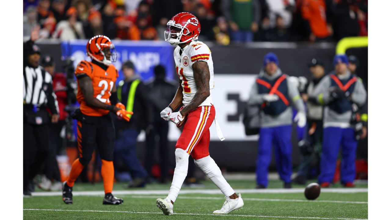 Week 13 NFL: Previewing the Kansas City Chiefs at Cincinnati Bengals  matchup - VSiN Exclusive News - News