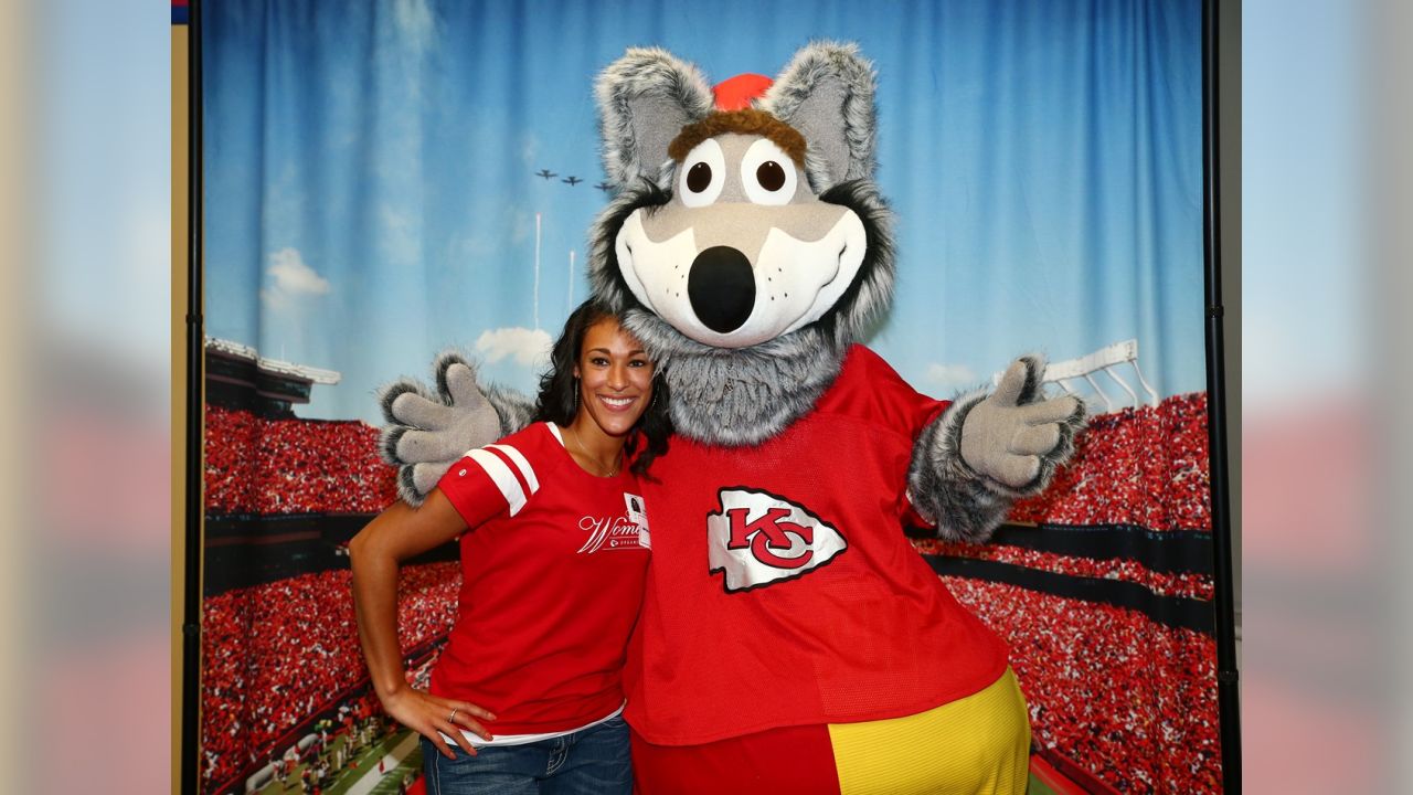 Photos: The Chiefs Women's Organization Partners With The