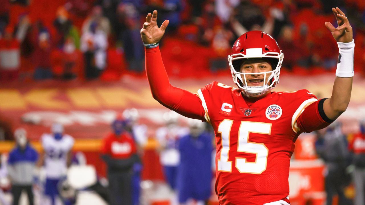 Photos: The Best Moments in Chiefs vs. Bills History