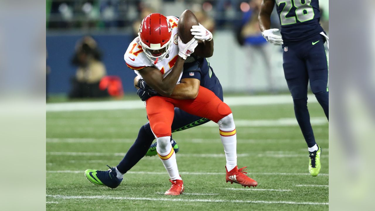 Photo Gallery: Chiefs vs. Seahawks Game Action