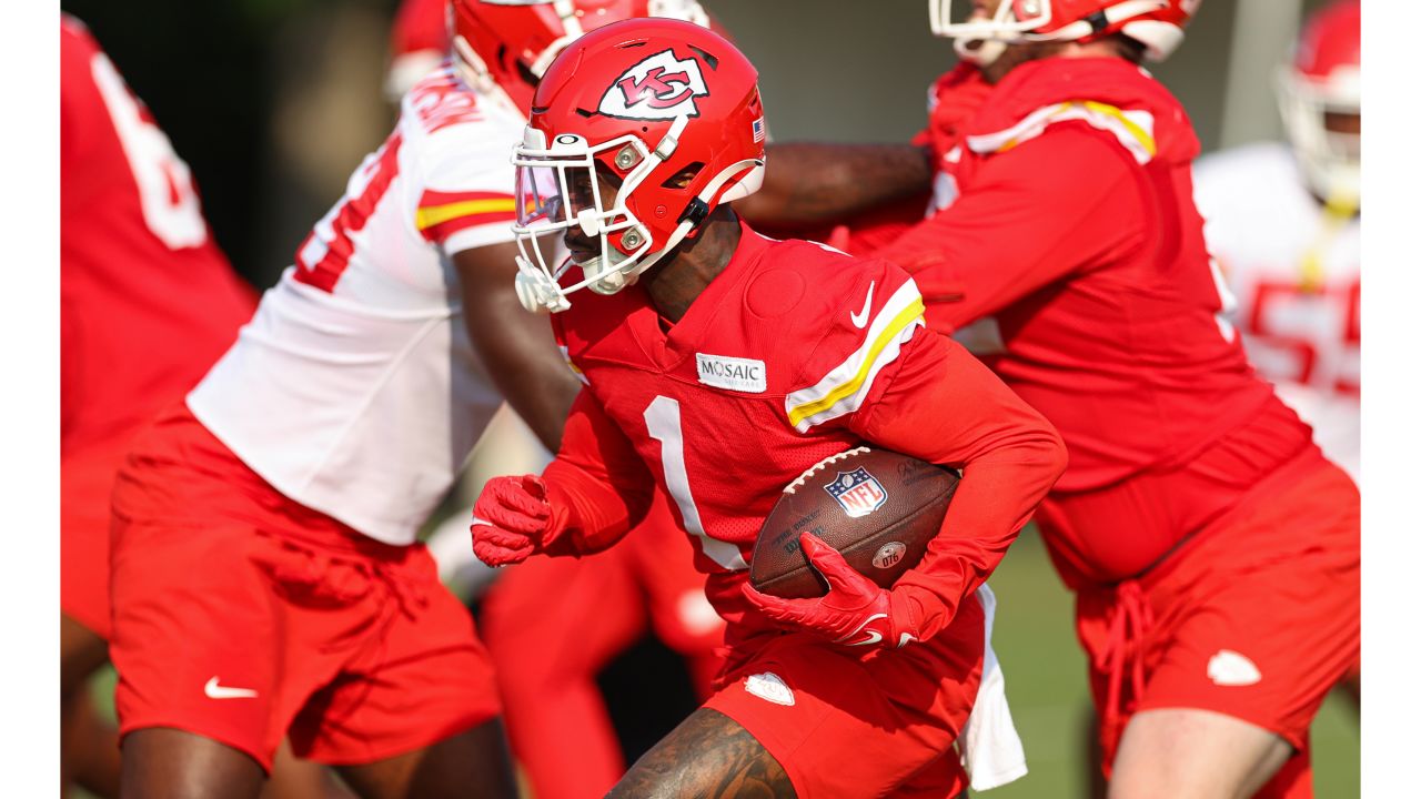 Kansas City Chiefs defensive tackle Chris Williams participates in a drill  during NFL football training camp Saturday, July 29, 2023, in St. Joseph,  Mo. (AP Photo/Charlie Riedel Stock Photo - Alamy