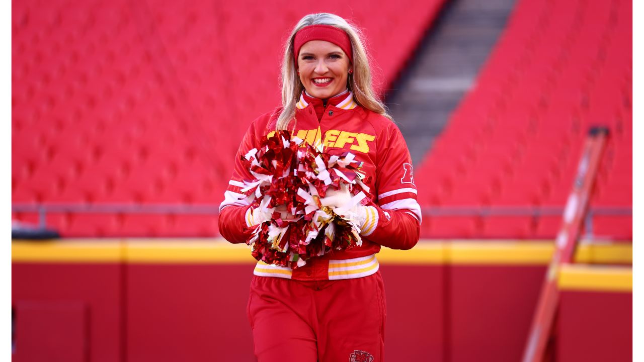 Photos: Chiefs Cheer and Entertainment from Week 10 vs. Jacksonville Jaguars