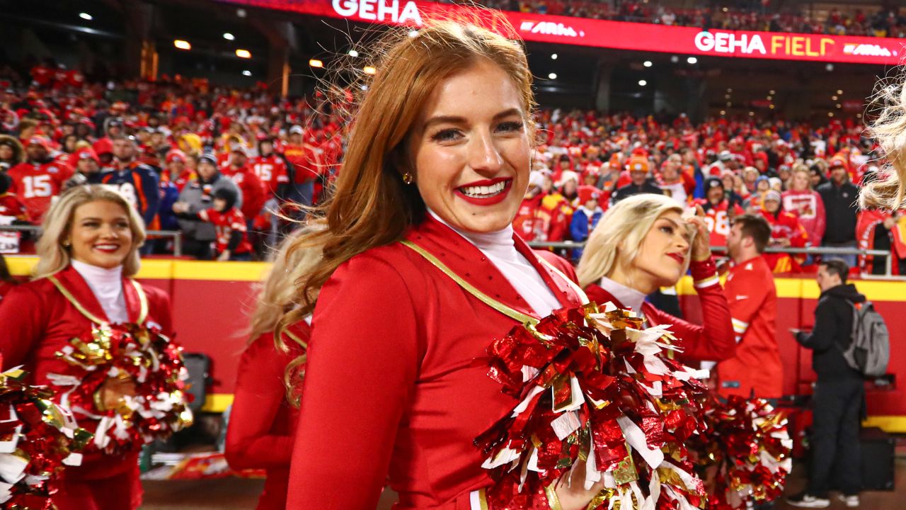 Kansas City Chiefs Cheerleaders Photos from Week 13 – Ultimate