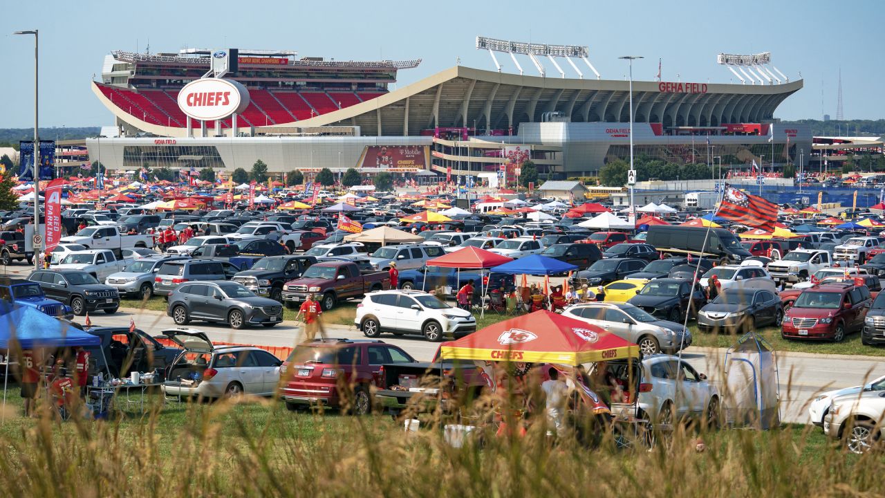 arrowhead stadium tailgating