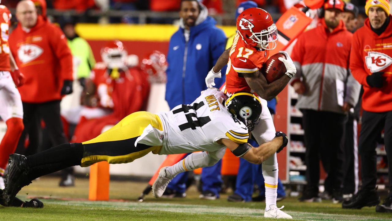 Photo Gallery: Chiefs vs. Steelers Game Action