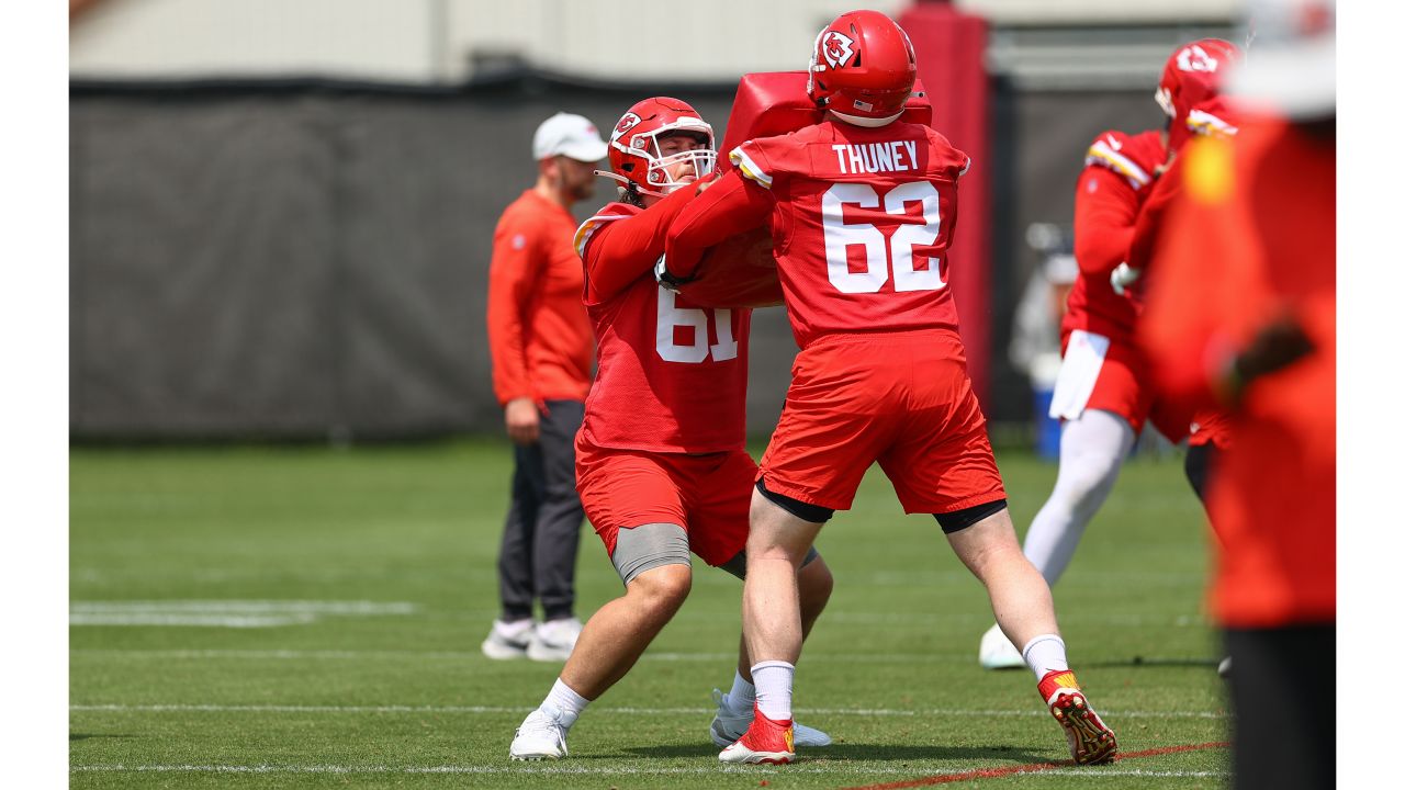 New-look Chiefs offensive line curating chemistry during offseason workouts