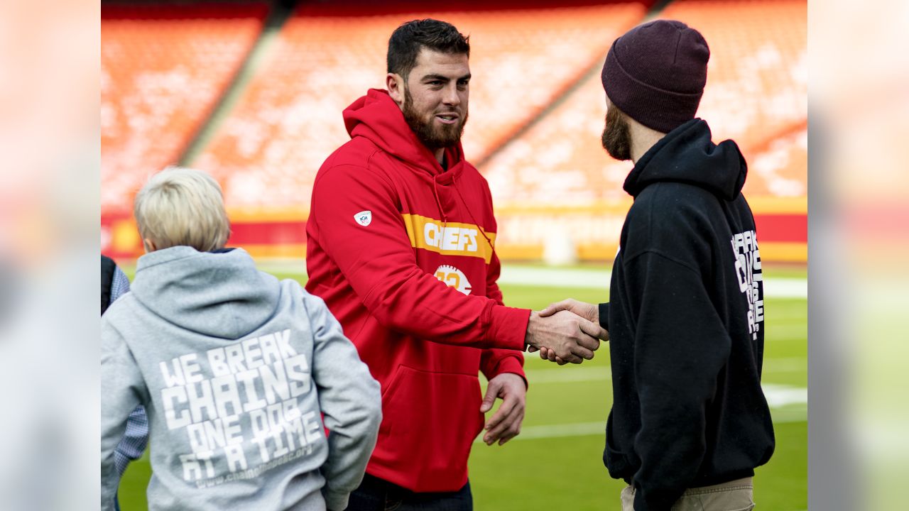 Kansas City Chiefs nominate LT Eric Fisher for Salute to Service Award