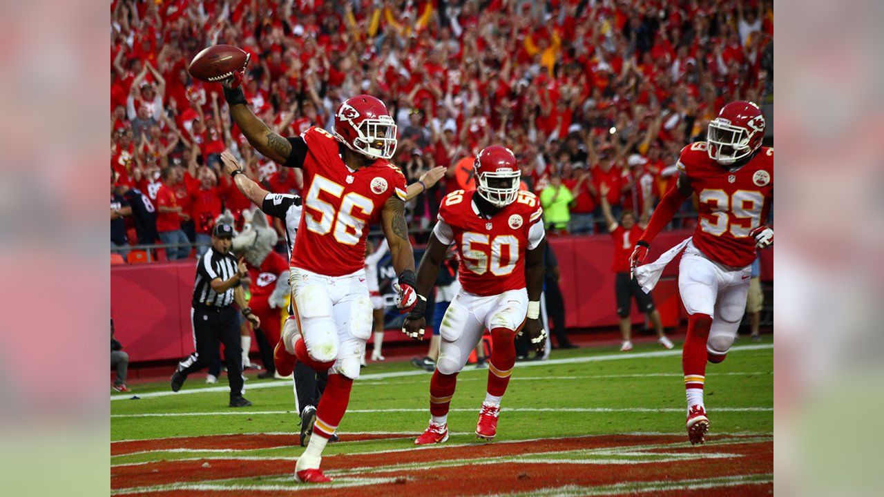 Derrick Johnson Makes History, Becomes Chiefs All-Time Leading Tackler