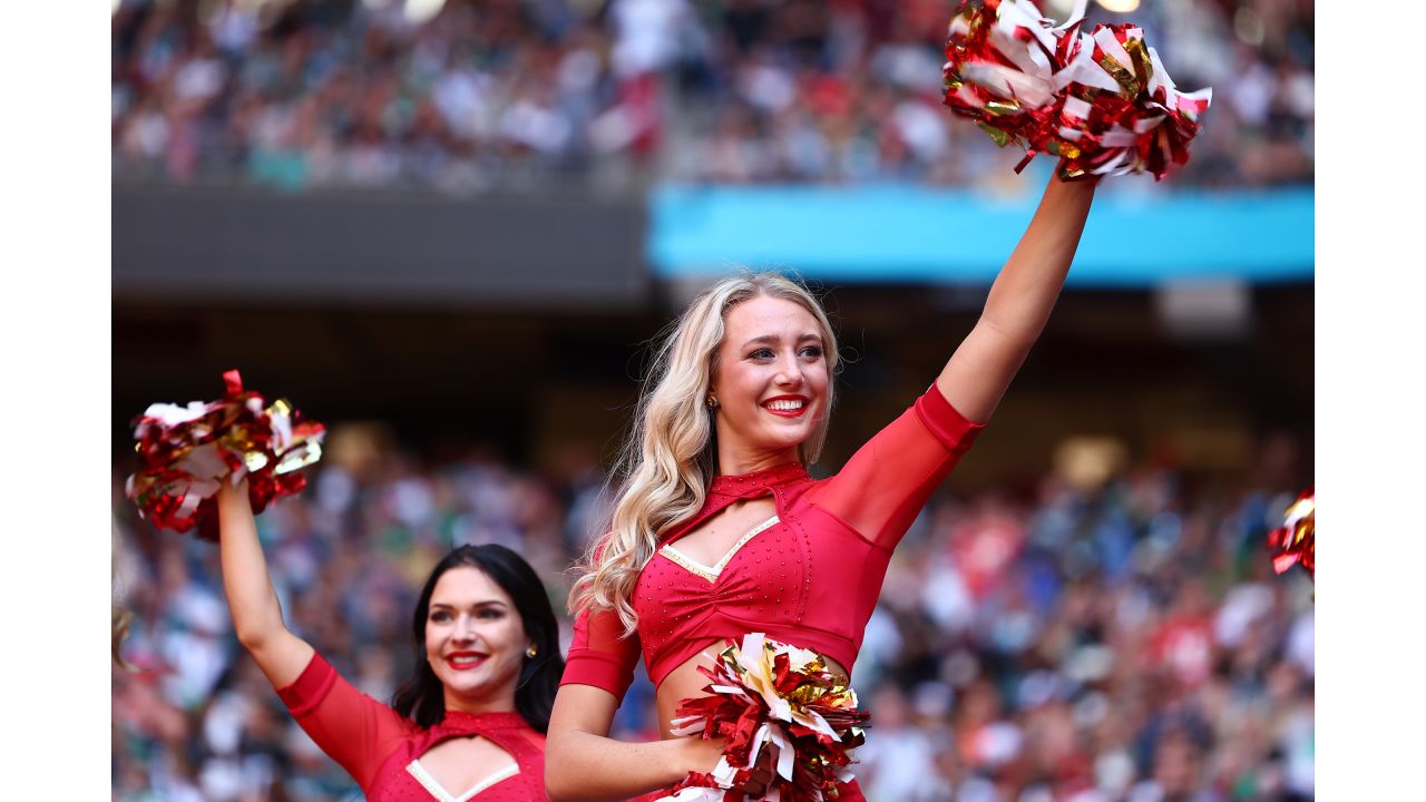 Photos: Chiefs Cheer On Tuesday of Super Bowl LVII Week