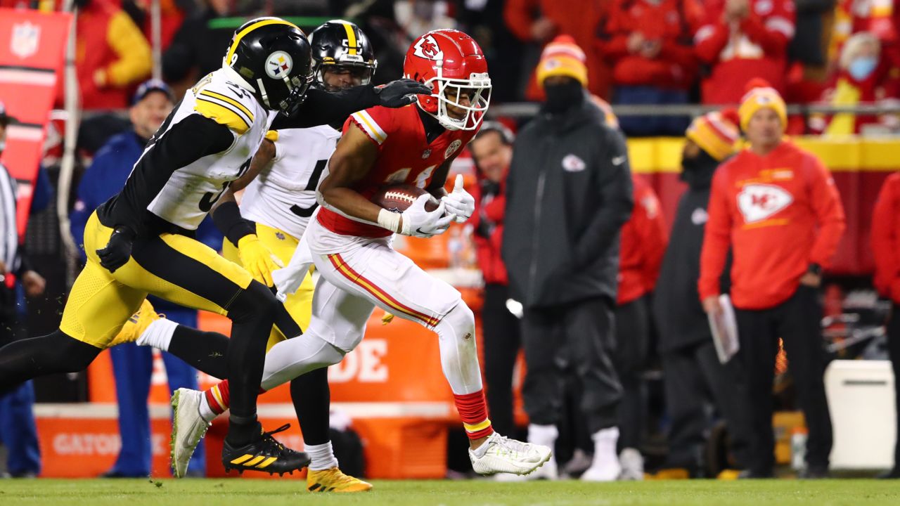 Photo Gallery: Chiefs vs. Steelers Game Action