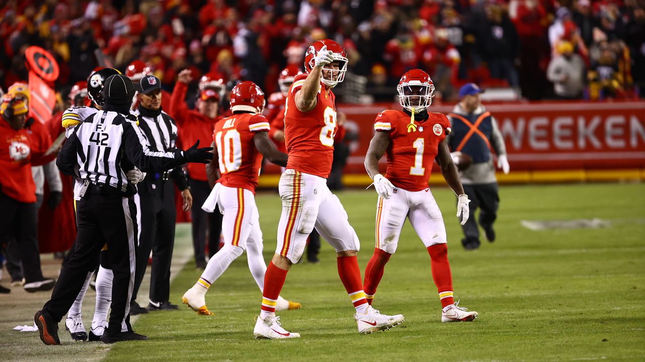 Photo Gallery: Chiefs vs. Steelers Game Action