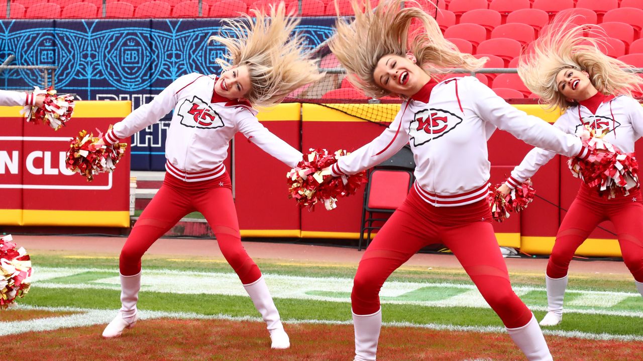 Photos: Chiefs Cheerleaders from Week 16 vs. Pittsburgh Steelers