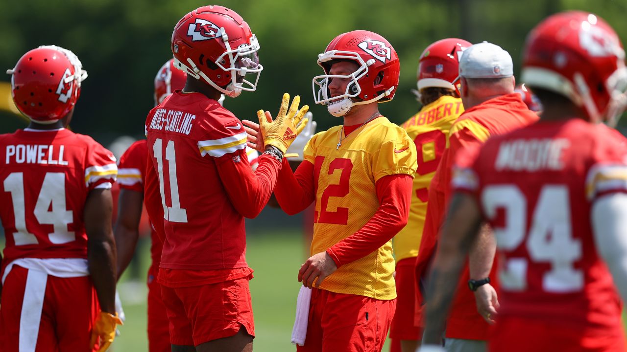 New-look Chiefs offensive line curating chemistry during offseason workouts