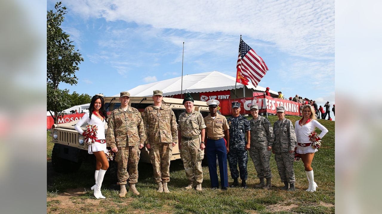 File:Kansas City Chiefs host military appreciation day during training camp  (3).jpg - Wikipedia