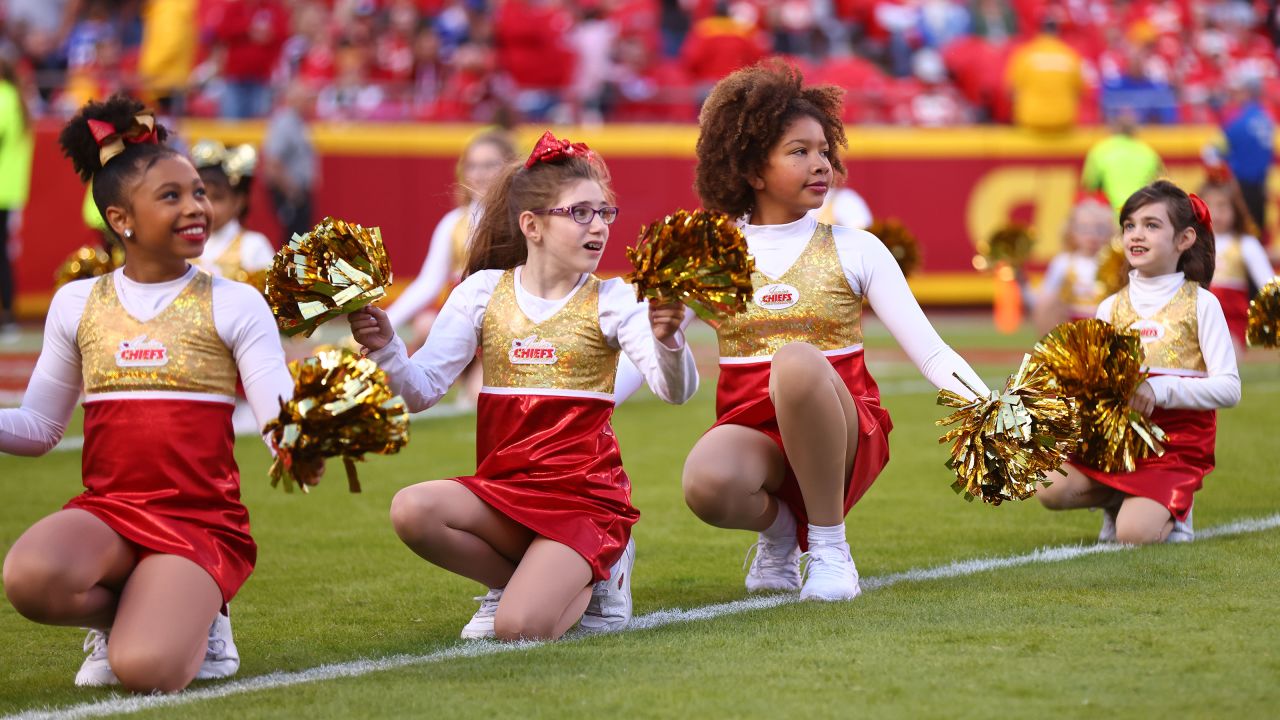 Such a fun experience for these Jr Chiefs Cheerleaders! #chiefs #chief