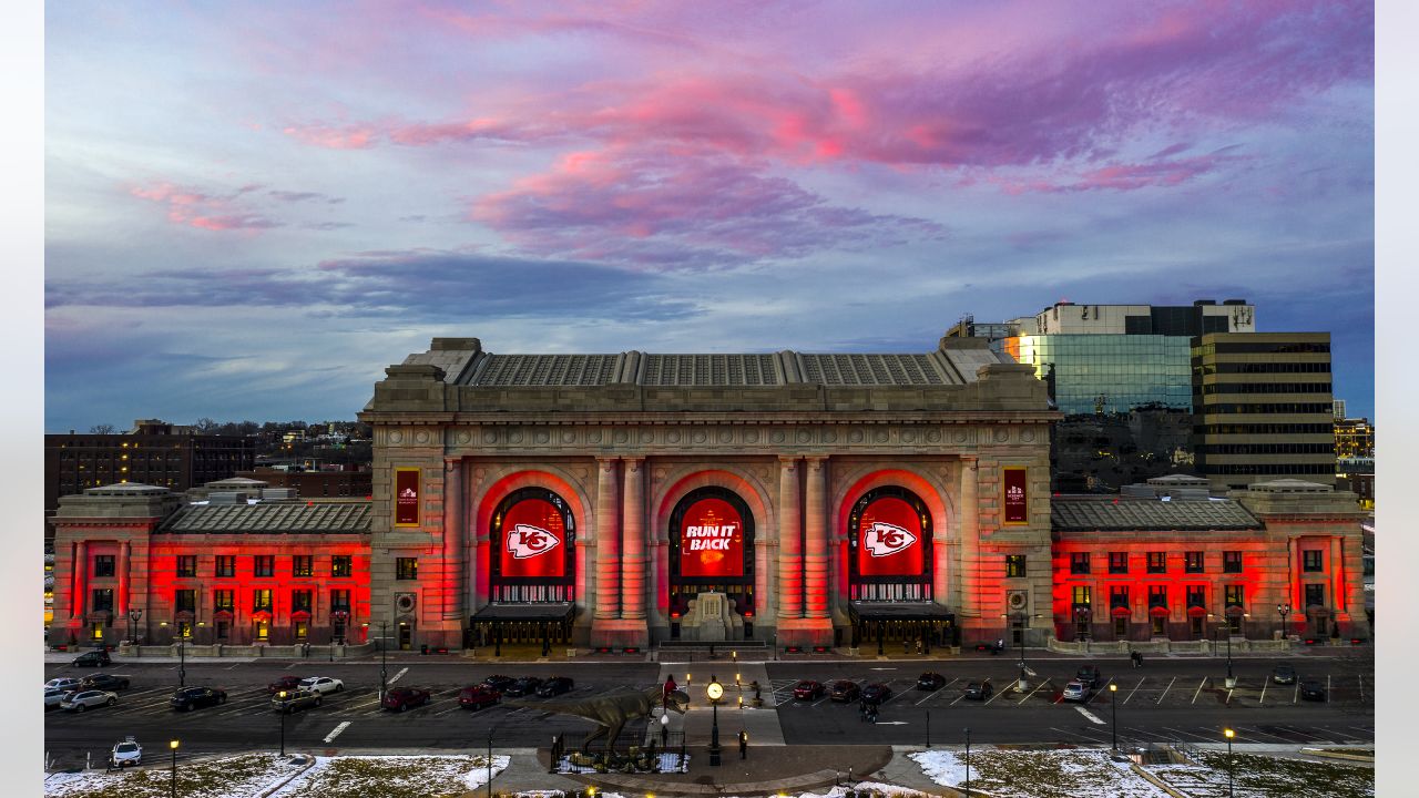 Chiefs Kingdom lights up Union Station: Downloadable pictures - FOX4