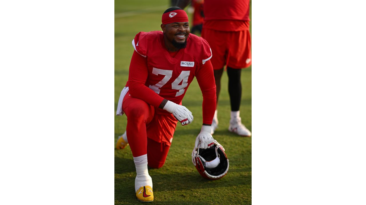 Kansas City Chiefs defensive tackle Chris Williams participates in a drill  during NFL football training camp Saturday, July 29, 2023, in St. Joseph,  Mo. (AP Photo/Charlie Riedel Stock Photo - Alamy