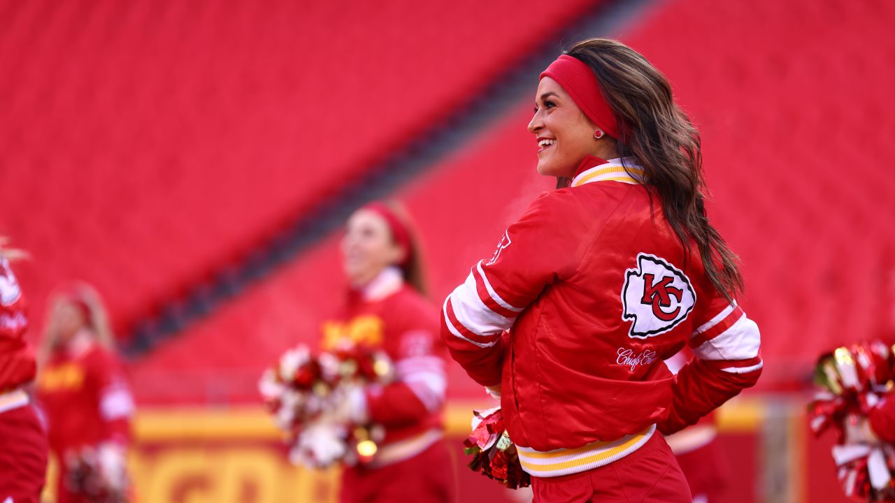 Photos: Chiefs Cheer and Entertainment from Week 10 vs. Jacksonville Jaguars