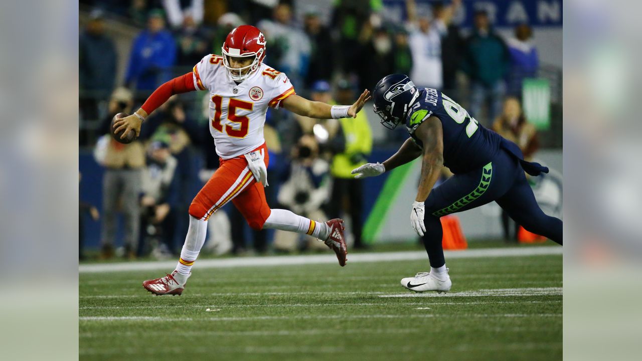 Photo Gallery: Chiefs vs. Seahawks Game Action