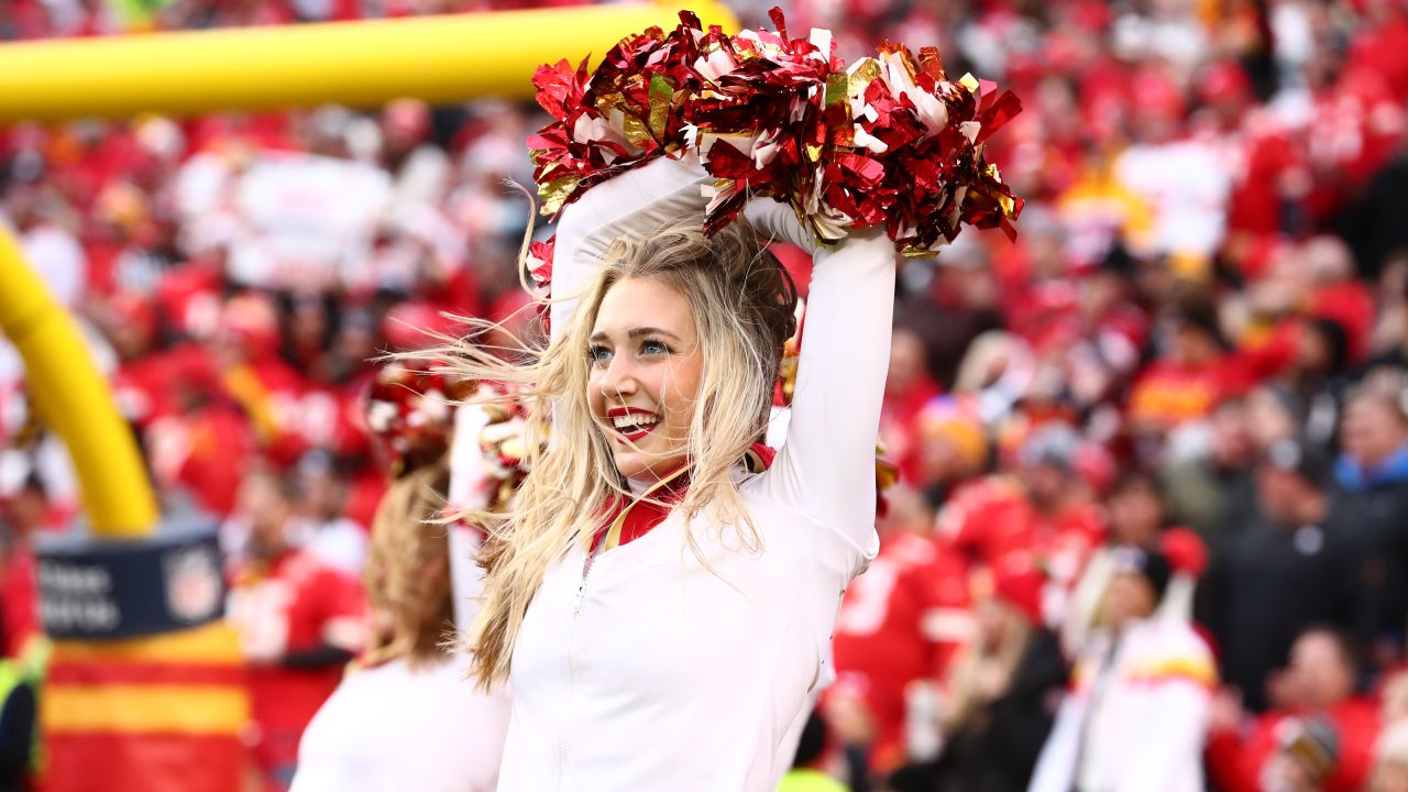 Photos: Chiefs Cheerleaders from Week 16 vs. Pittsburgh Steelers