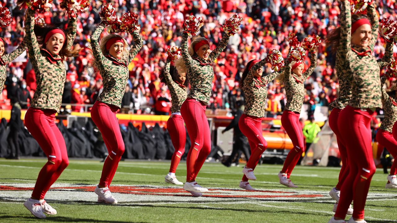 Photos: Chiefs Cheer and Entertainment from Week 10 vs. Jacksonville Jaguars