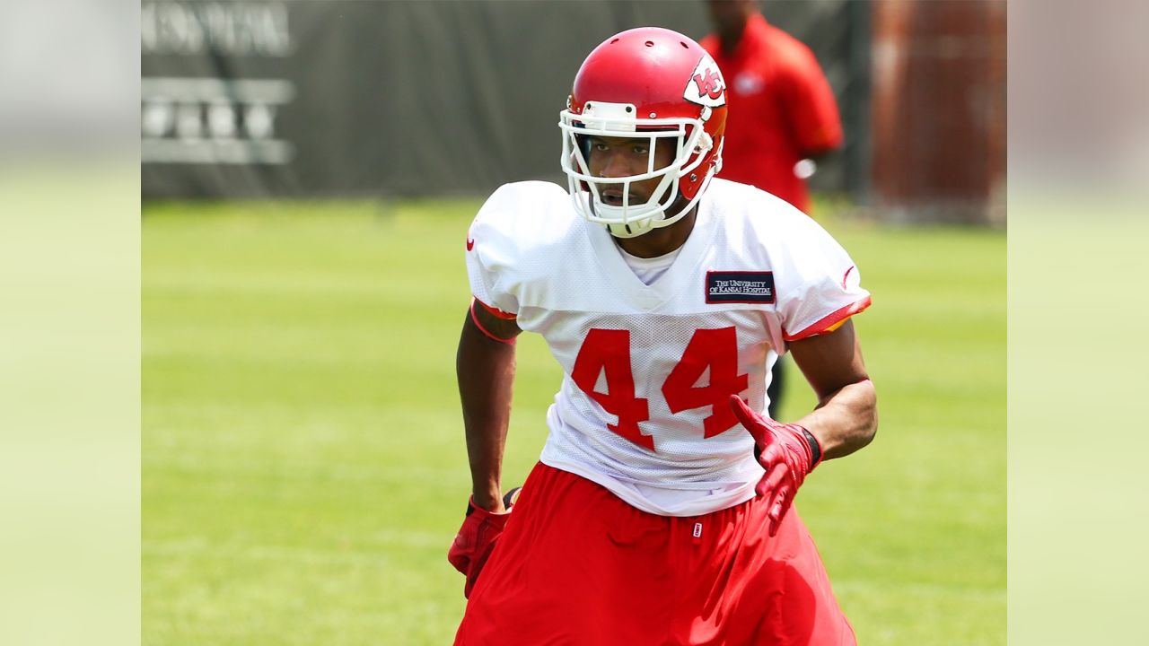 Kansas City Chiefs cornerback Aaron Hester participates in a drill during  an NFL football organized team activity, Thursday, May 28, 2015, in Kansas  City, Mo. (AP Photo/Charlie Riedel Stock Photo - Alamy