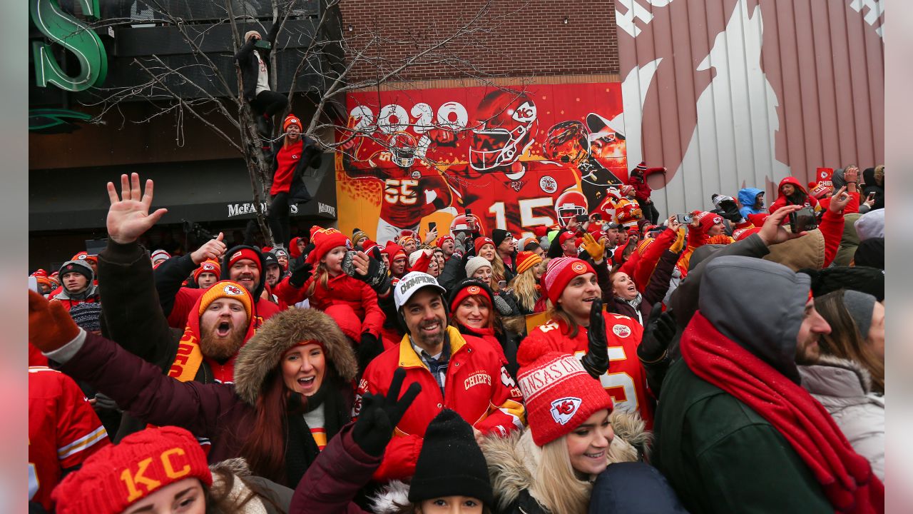 Chiefs Super Bowl parade: KCPD helicopter shows crowd of fans