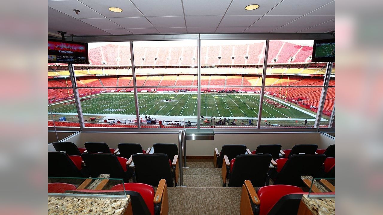 chiefs suite tickets