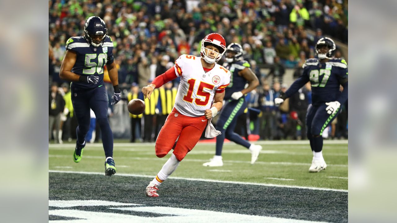 Photo Gallery: Chiefs vs. Seahawks Game Action