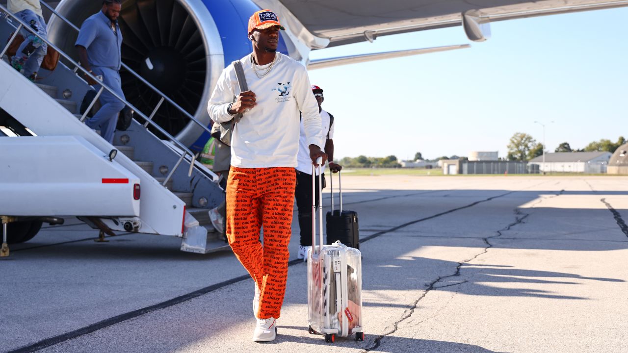 Kansas City Chiefs' Trey Smith runs before an NFL football game against the  Indianapolis Colts, Sunday, Sept. 25, 2022, in Indianapolis. (AP  Photo/Michael Conroy Stock Photo - Alamy