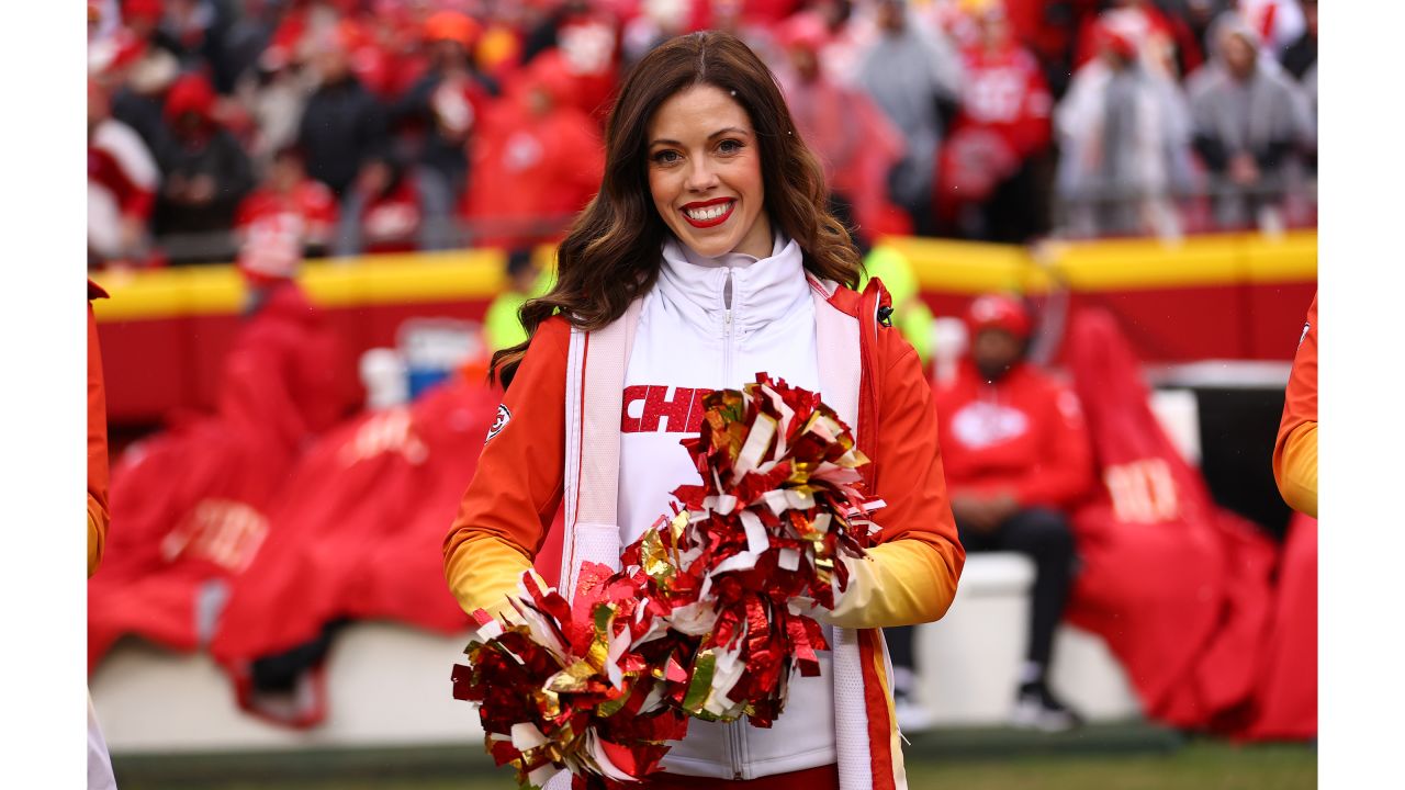 Photos: Chiefs Cheer and Entertainment from Divisional Round vs.  Jacksonville Jaguars