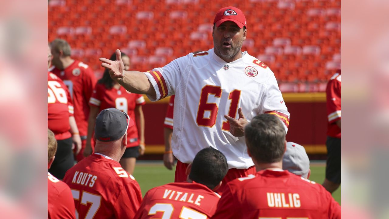 VIDEO: Chiefs induct Tim Grunhard into Ring of Honor - Arrowhead Pride