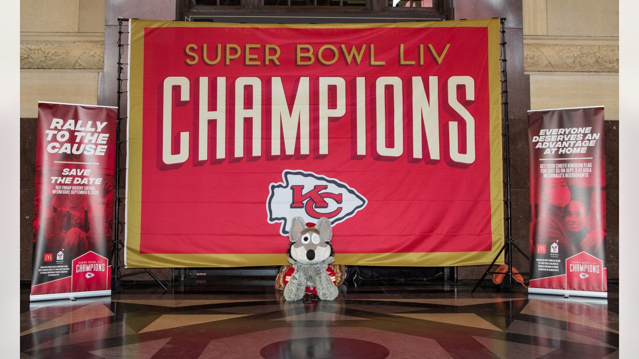 KC holds last Red Friday 'Red Kingdom Rally' before Super Bowl on