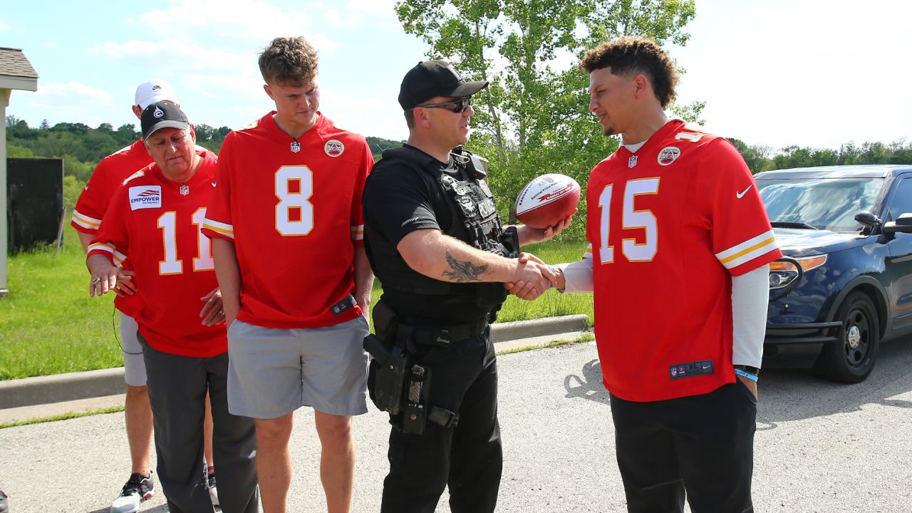 Patrick Mahomes Leads Visit to KC Regional Police Academy in Honor of National Police Week