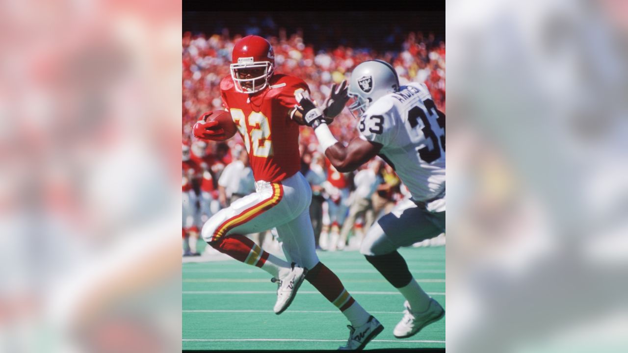 14,949 Raiders Vs Chiefs Photos & High Res Pictures - Getty Images