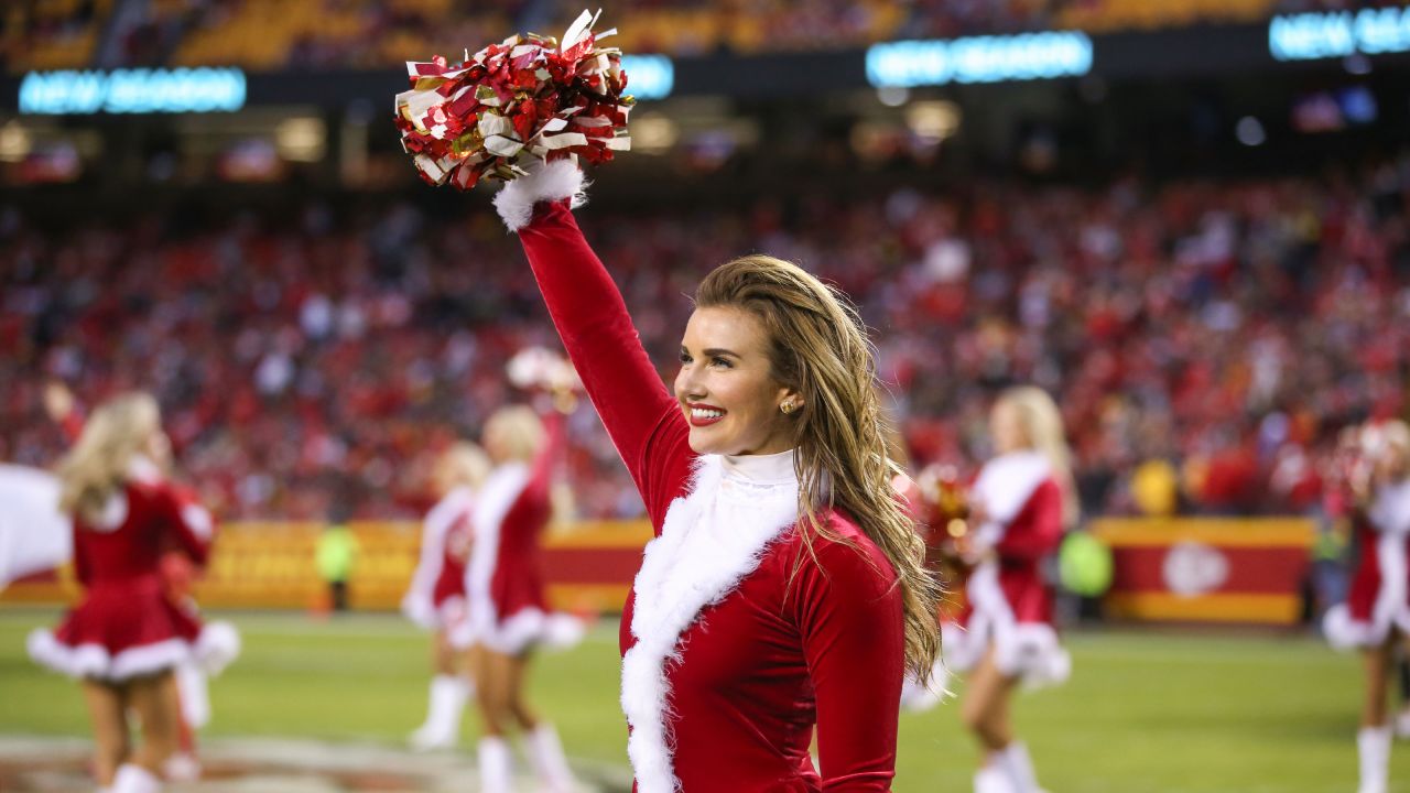 Photos: Chiefs Cheerleaders from Week 16 vs. Pittsburgh Steelers